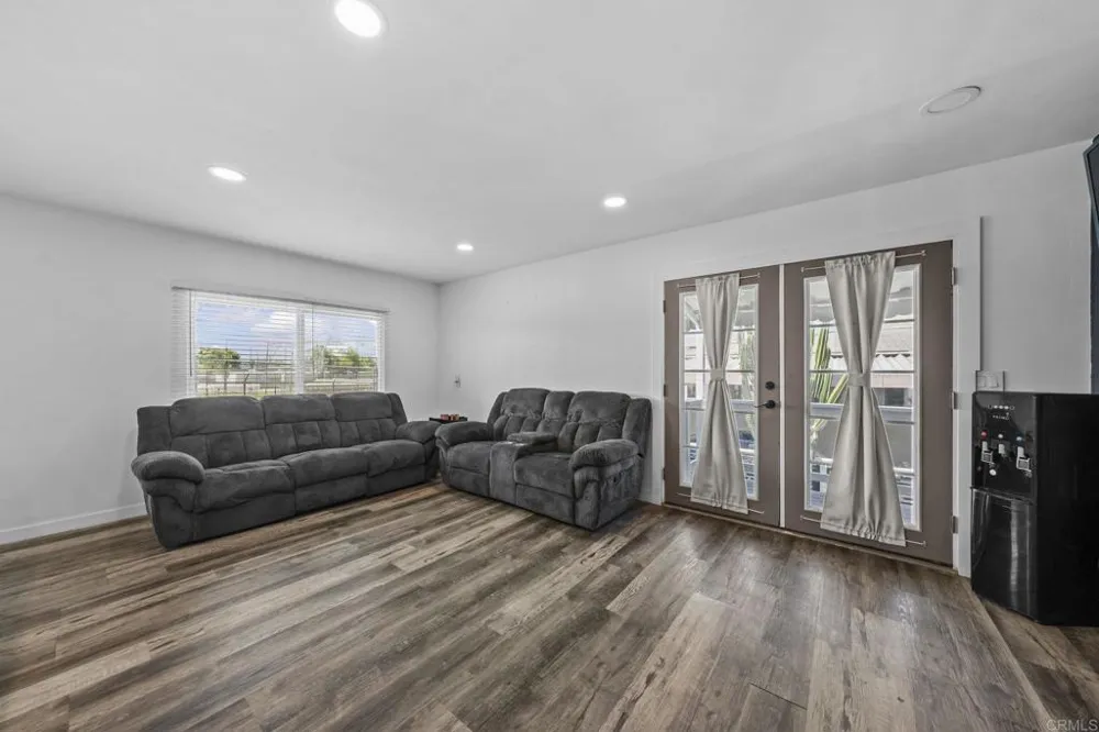 351 E Bradley Ave Spc 141 El Cajon, CA 92021