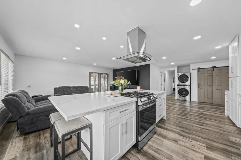 351 E Bradley Ave Spc 141 El Cajon, CA 92021