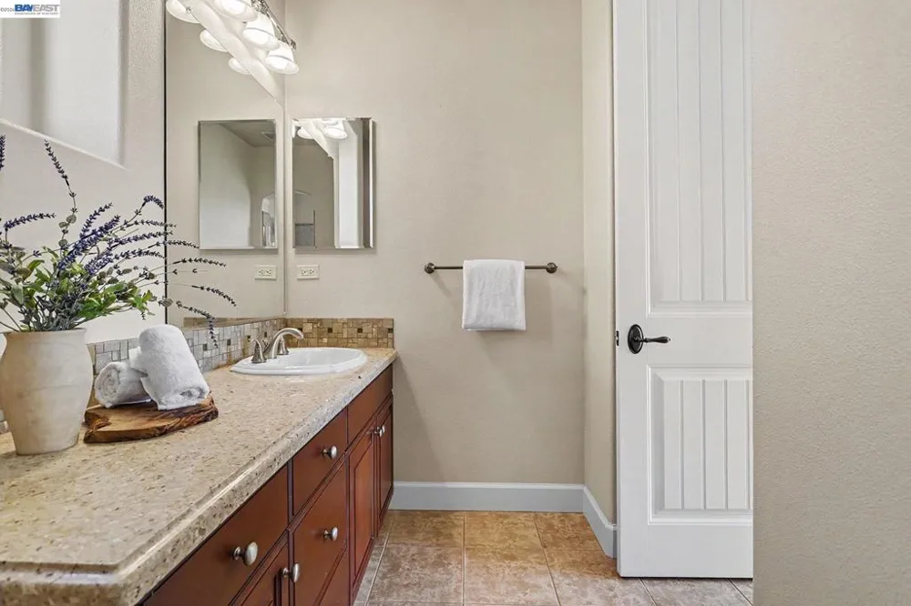 800 GRIFFON CT Danville, CA 94506