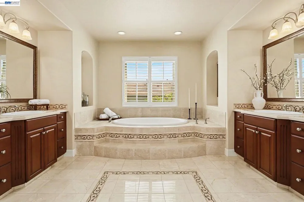 800 GRIFFON CT Danville, CA 94506