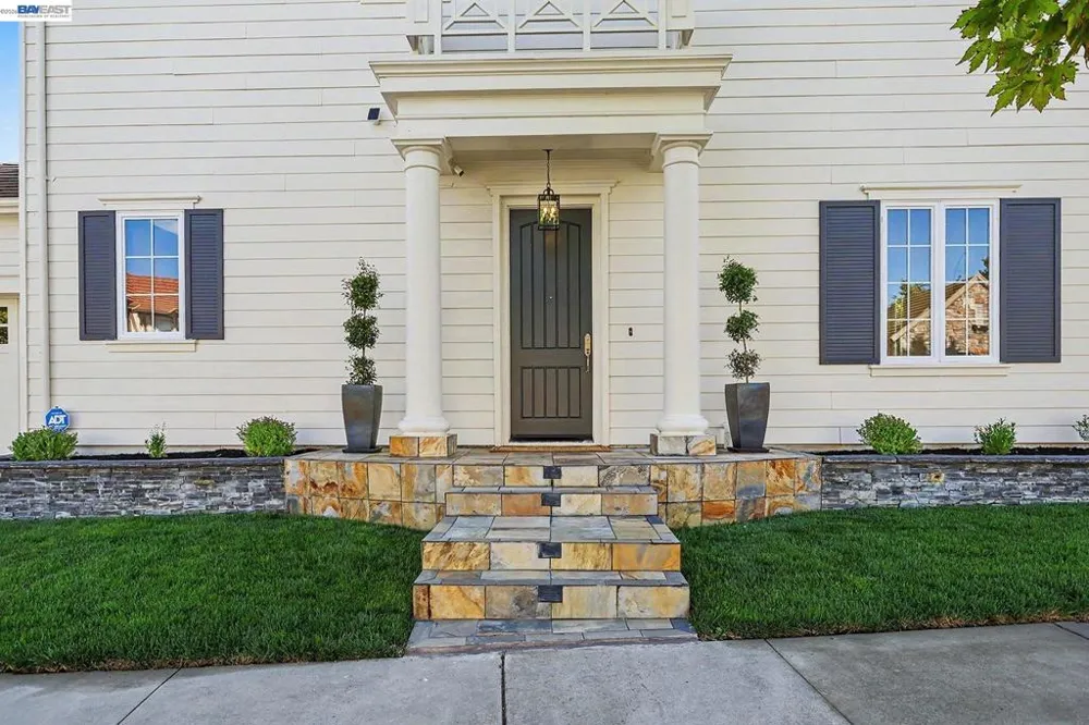 800 GRIFFON CT Danville, CA 94506