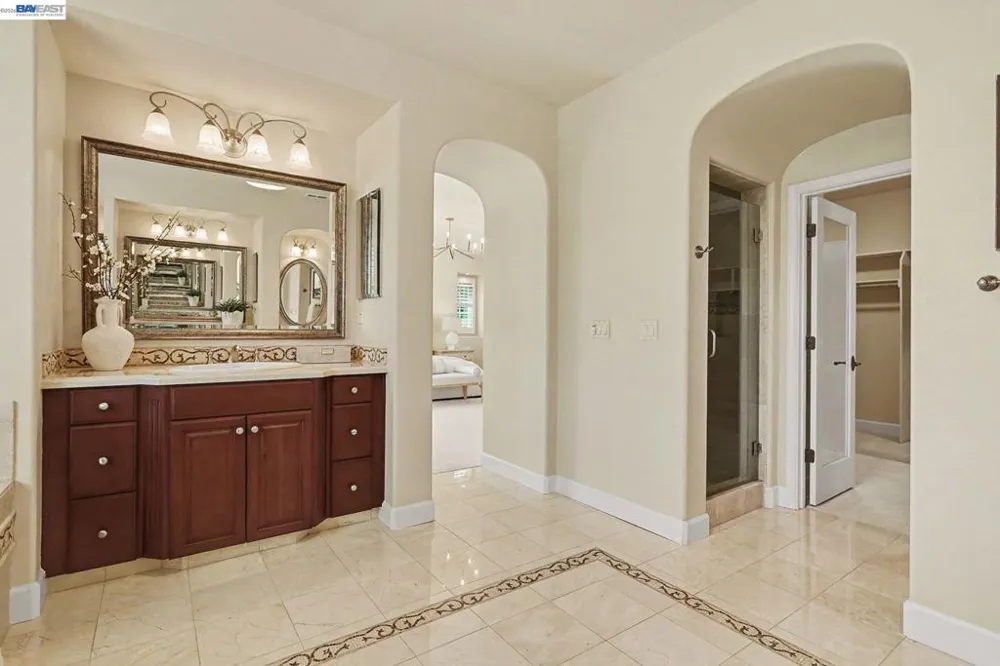 800 GRIFFON CT Danville, CA 94506