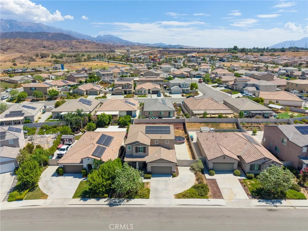 1171 Poinsettia Cir Calimesa, CA 92320