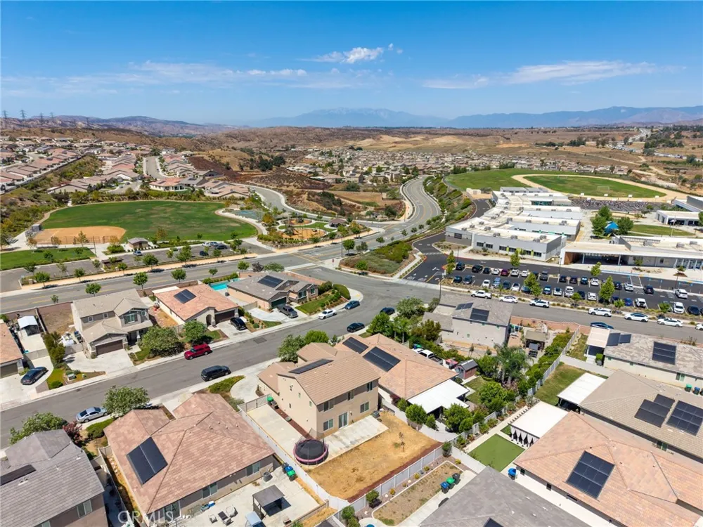 1171 Poinsettia Cir Calimesa, CA 92320