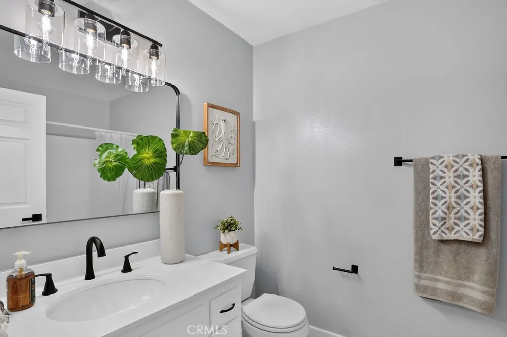 3661 S Bear #G Santa Ana, CA 92704