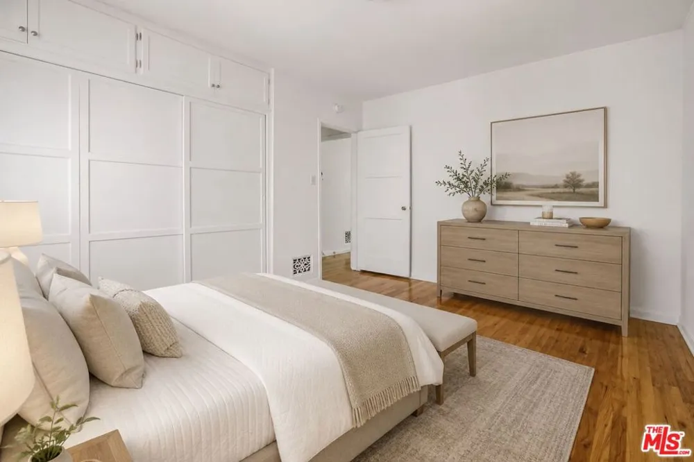 8551 Holloway Drive #3/4 West Hollywood, CA 90069