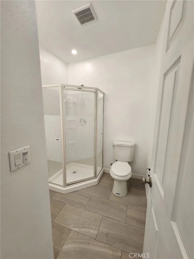 4409 E 56th Maywood, CA 90270