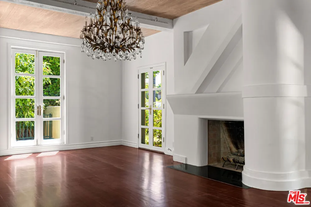 602 Bedford Drive Beverly Hills, CA 90210