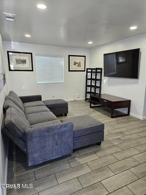 1235 1235,1241,1247 Clavel Avenue Ventura, CA 93004