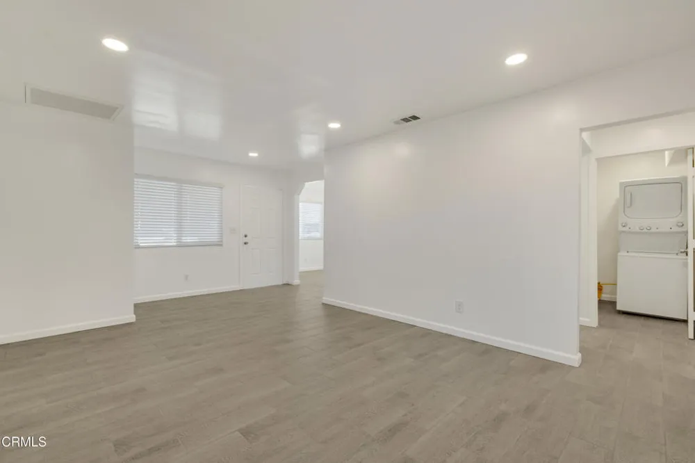 1235 1235,1241,1247 Clavel Avenue Ventura, CA 93004