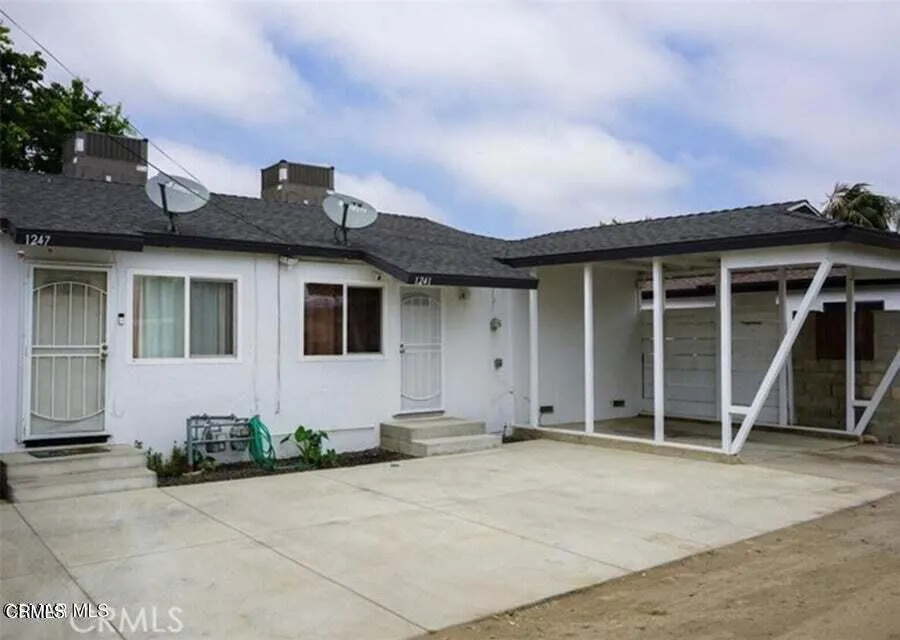 1235 1235,1241,1247 Clavel Avenue Ventura, CA 93004