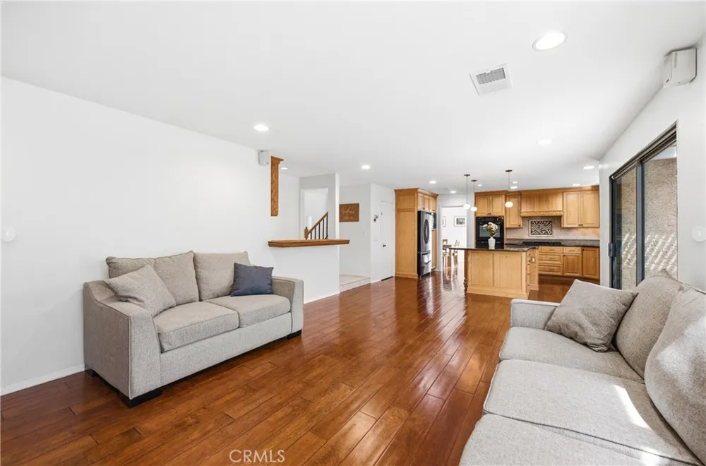13792 Christian Barrett Drive Moorpark, CA 93021