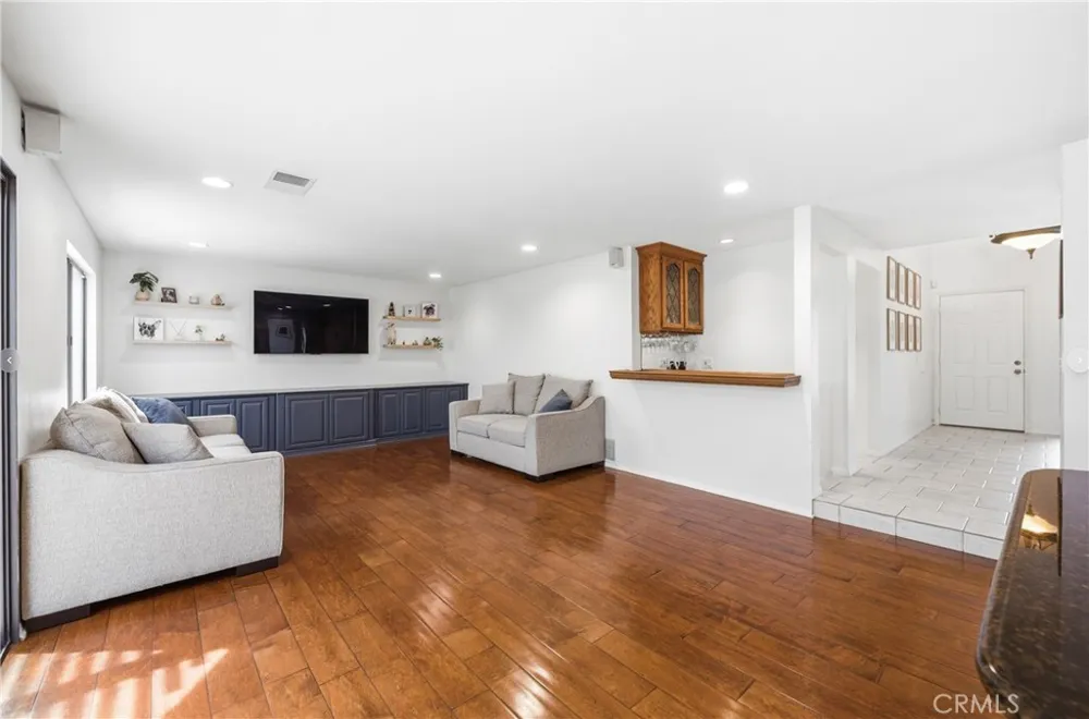 13792 Christian Barrett Drive Moorpark, CA 93021
