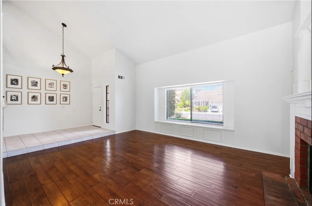 13792 Christian Barrett Drive Moorpark, CA 93021