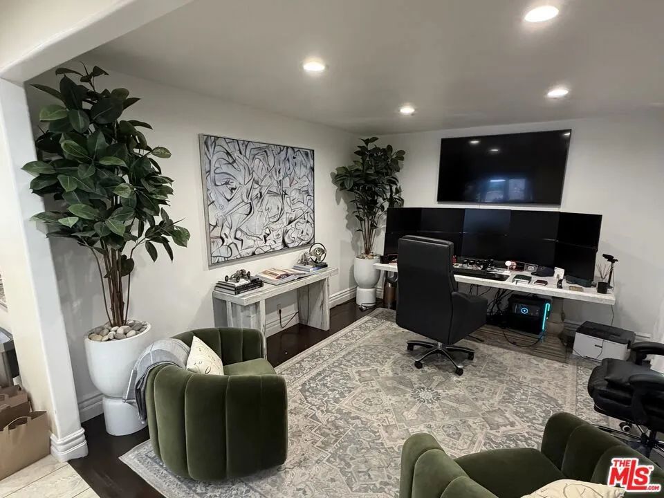 1727 San Ysidro Drive Beverly Hills, CA 90210