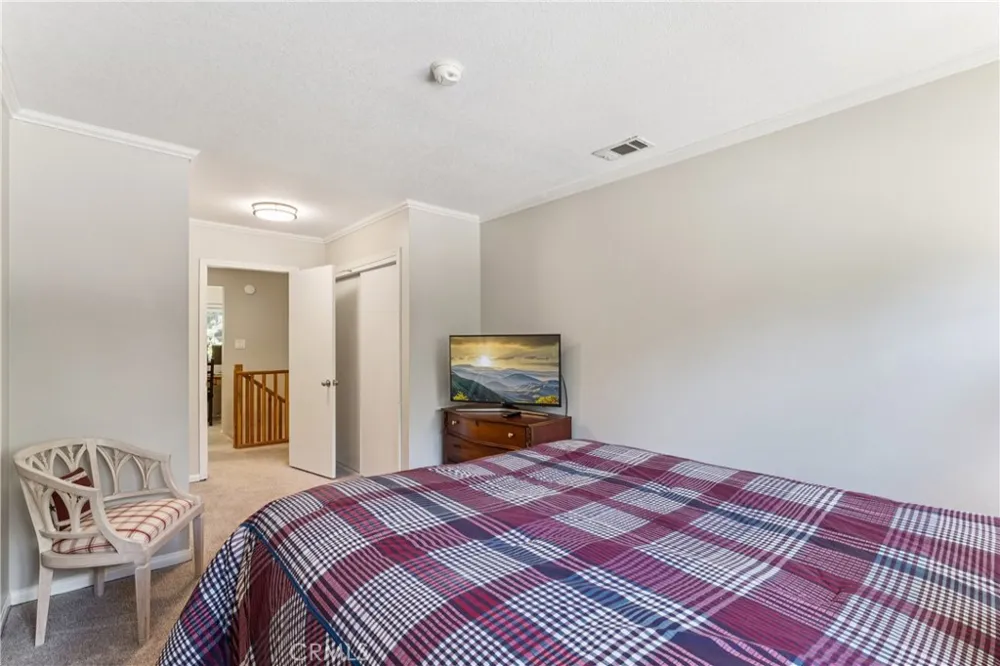 378 Oak Drive Lake Arrowhead, CA 92352