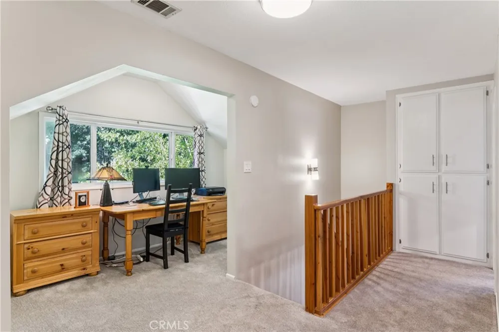 378 Oak Drive Lake Arrowhead, CA 92352
