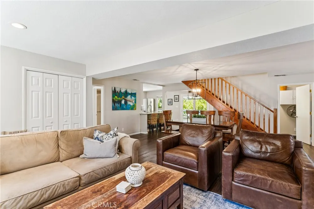 378 Oak Drive Lake Arrowhead, CA 92352