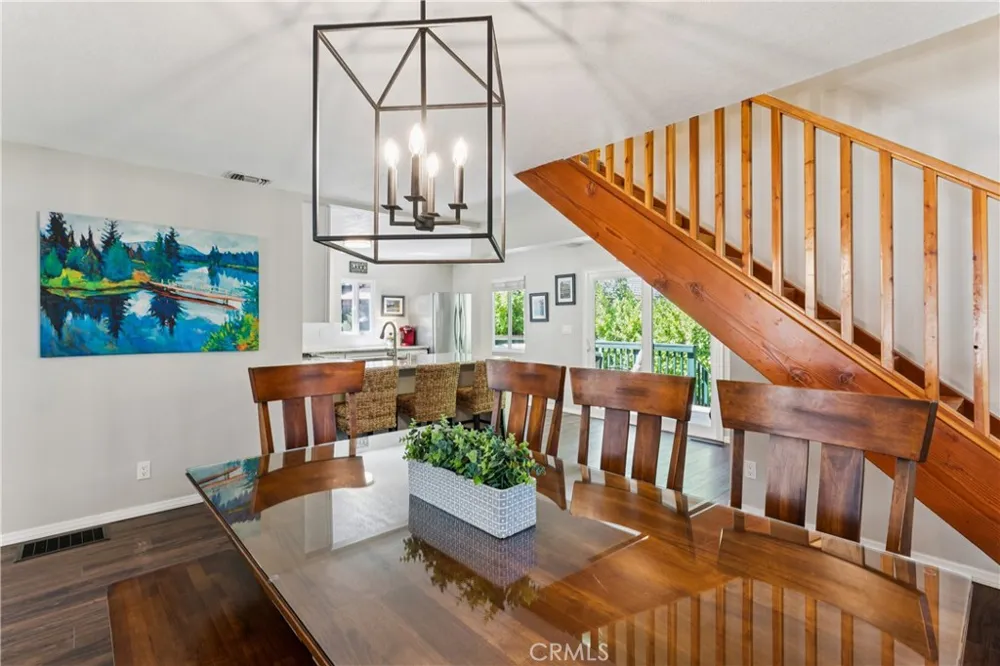 378 Oak Drive Lake Arrowhead, CA 92352
