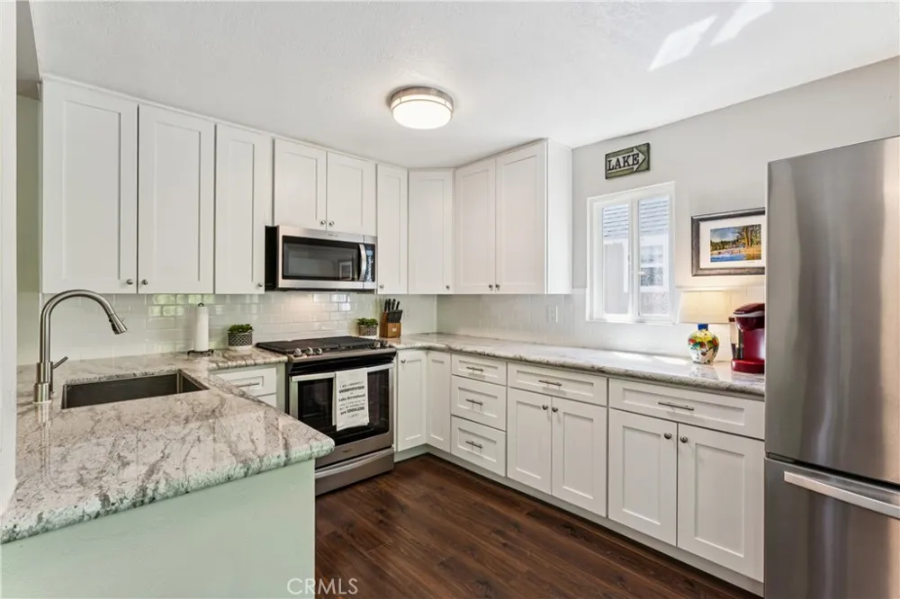 378 Oak Drive Lake Arrowhead, CA 92352