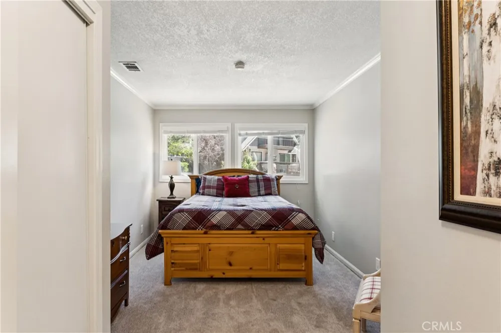 378 Oak Drive Lake Arrowhead, CA 92352