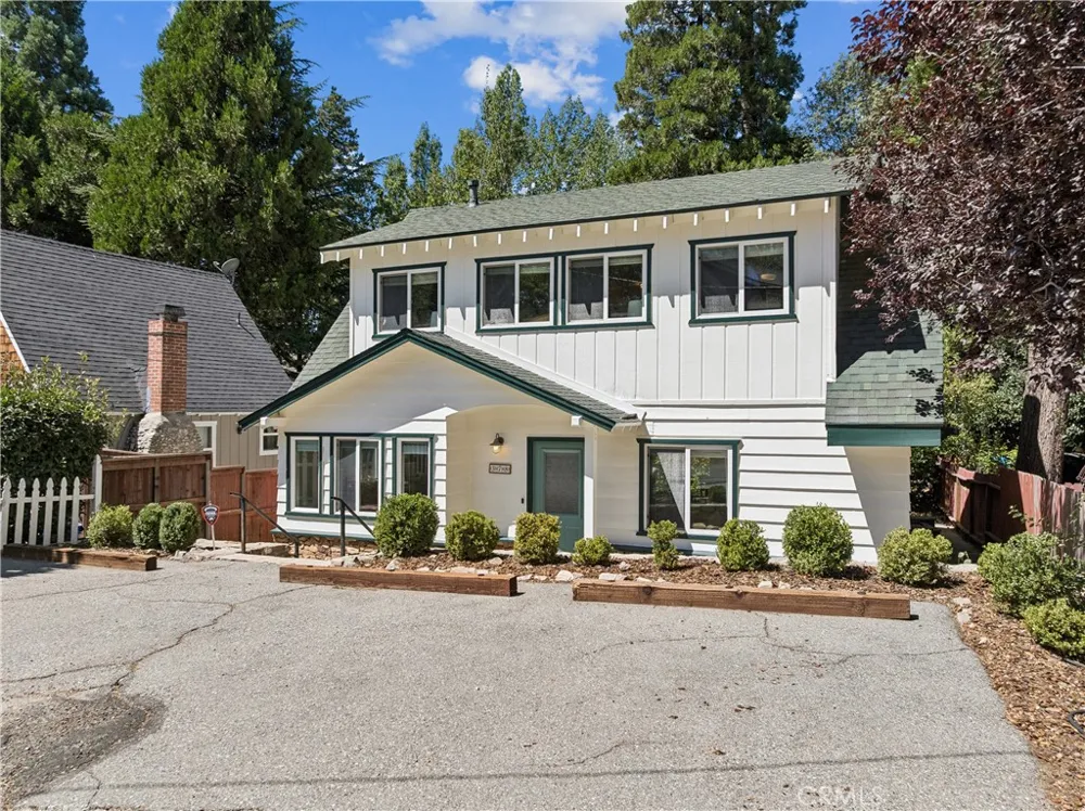 378 Oak Drive Lake Arrowhead, CA 92352