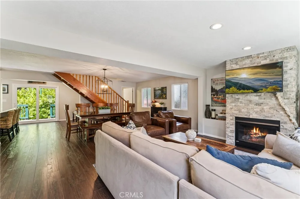 378 Oak Drive Lake Arrowhead, CA 92352