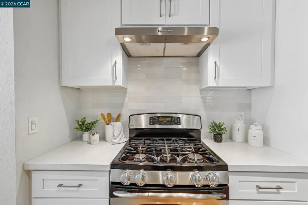 6560 Pioneer Ln #32 Dublin, CA 94568