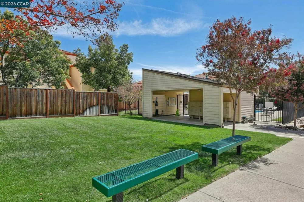 6560 Pioneer Ln #32 Dublin, CA 94568