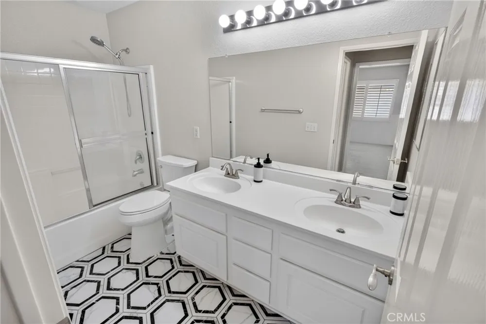 12611 Avocado Way Riverside, CA 92503