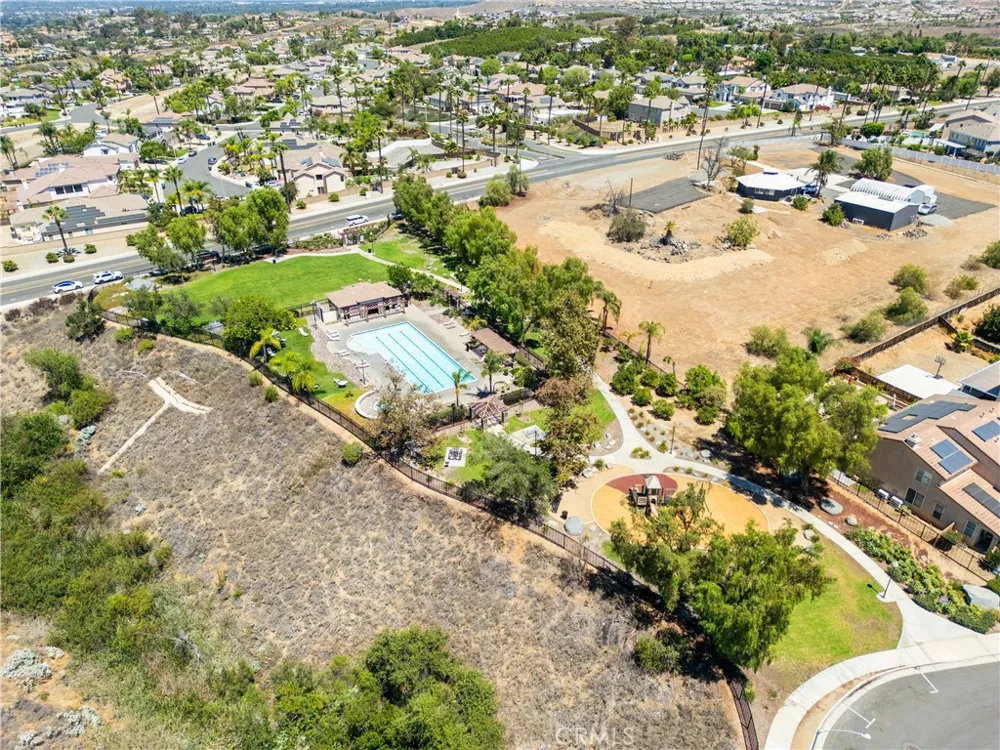 12611 Avocado Way Riverside, CA 92503