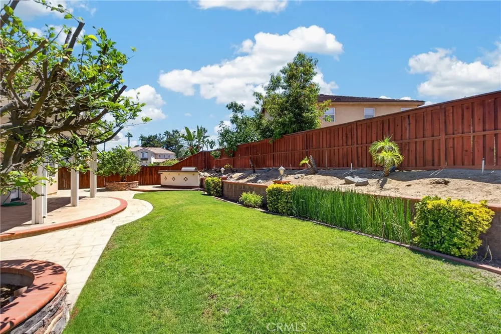12611 Avocado Way Riverside, CA 92503