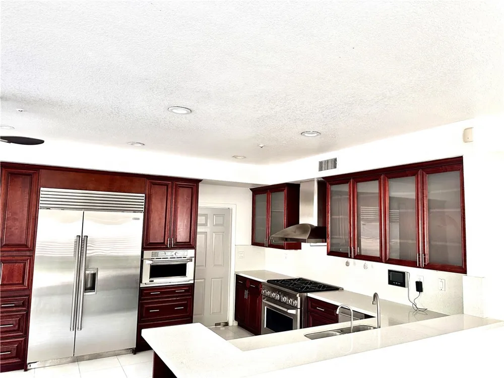 1000 Calle Allegre Glendale, CA 91208
