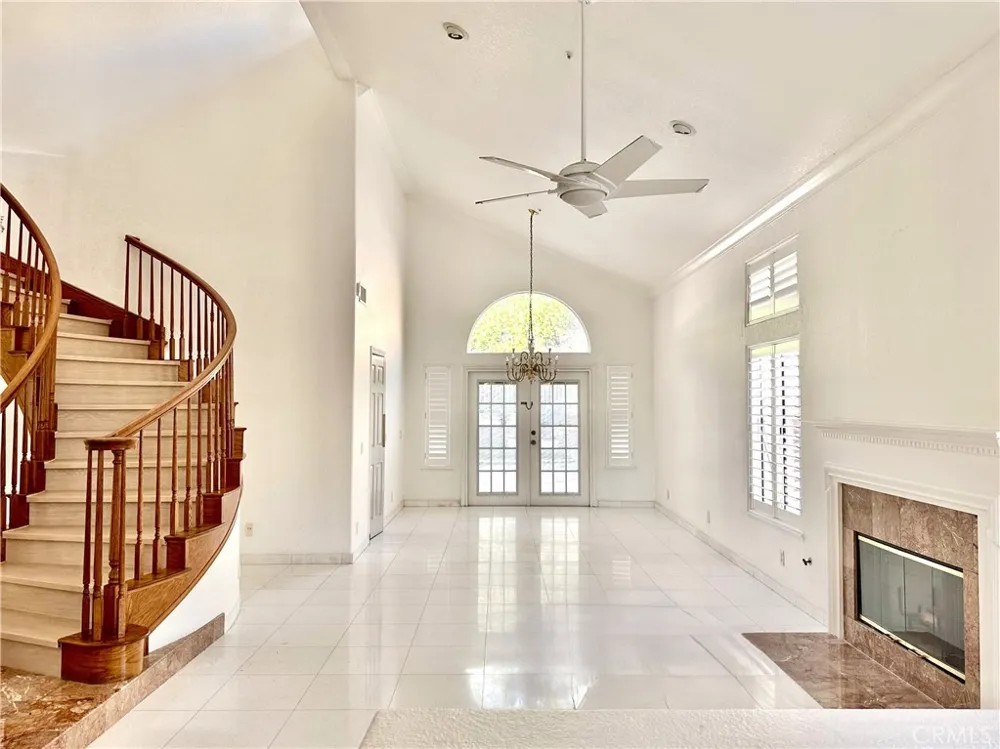 1000 Calle Allegre Glendale, CA 91208
