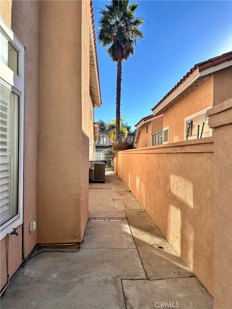 1000 Calle Allegre Glendale, CA 91208
