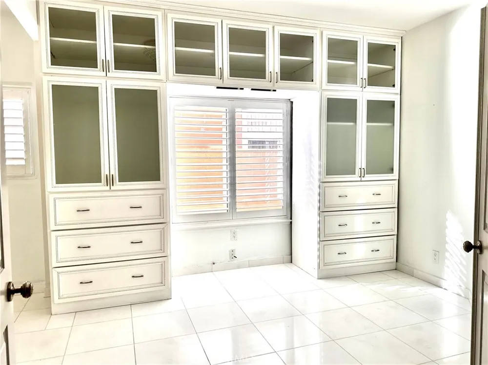 1000 Calle Allegre Glendale, CA 91208