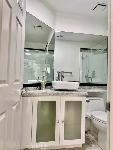 1000 Calle Allegre Glendale, CA 91208