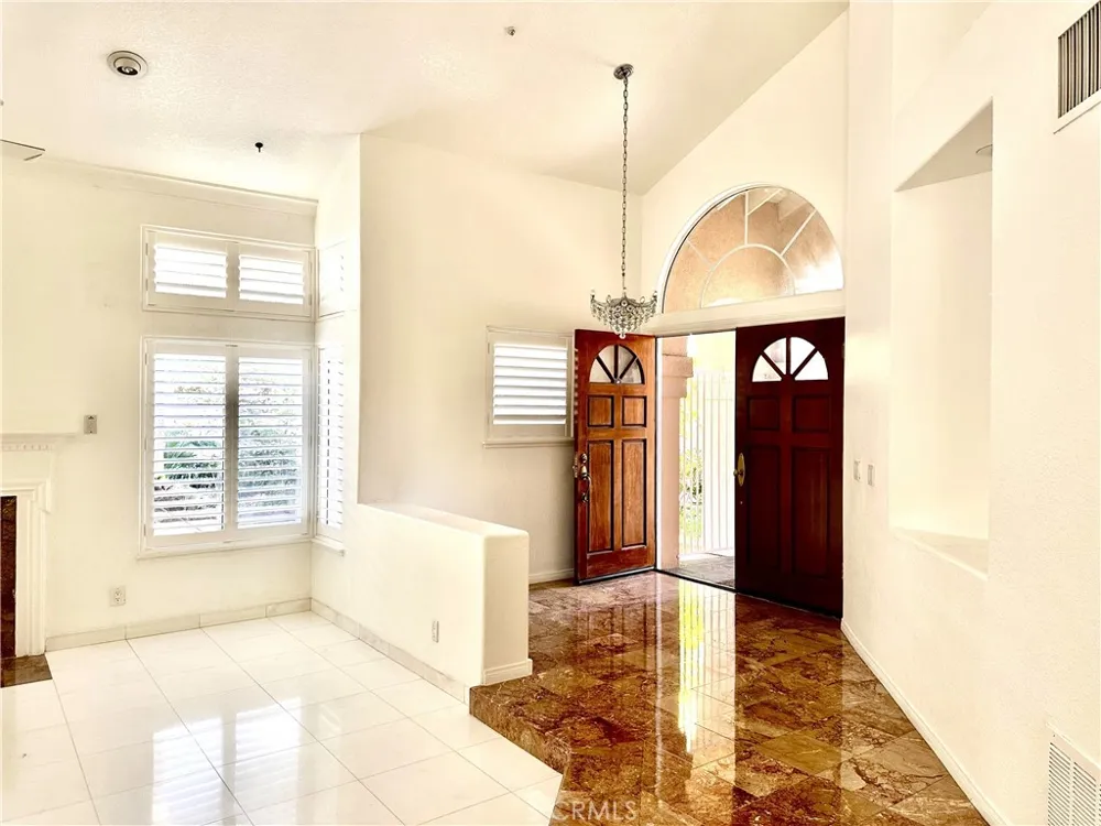 1000 Calle Allegre Glendale, CA 91208