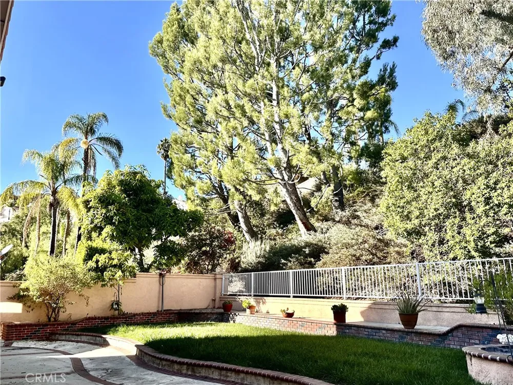 1000 Calle Allegre Glendale, CA 91208