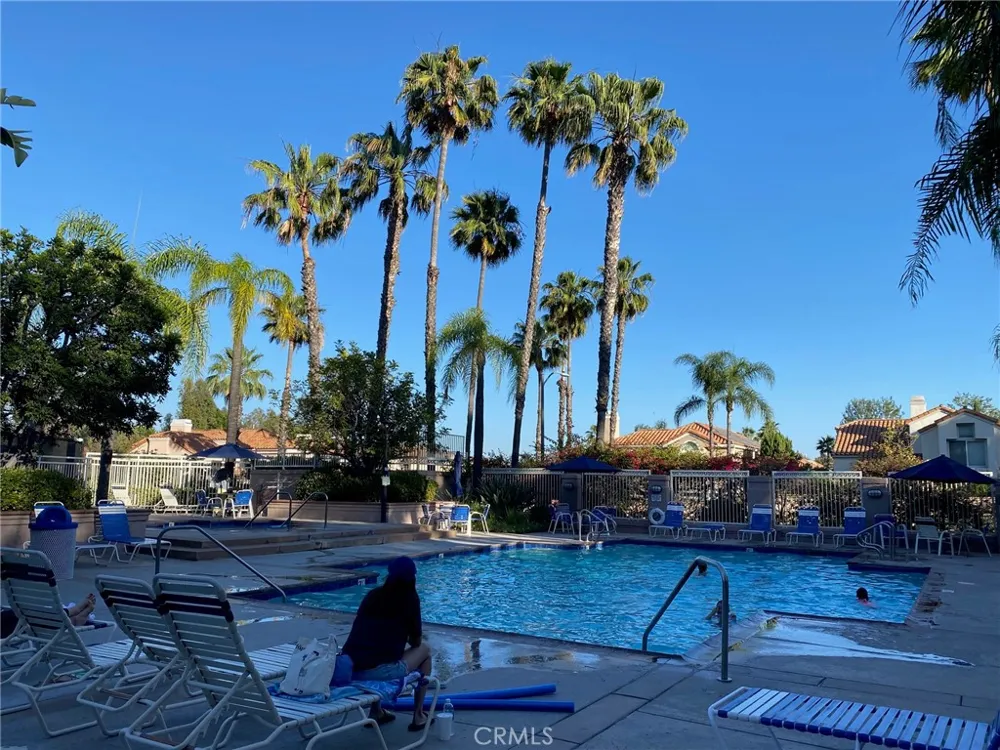 1000 Calle Allegre Glendale, CA 91208