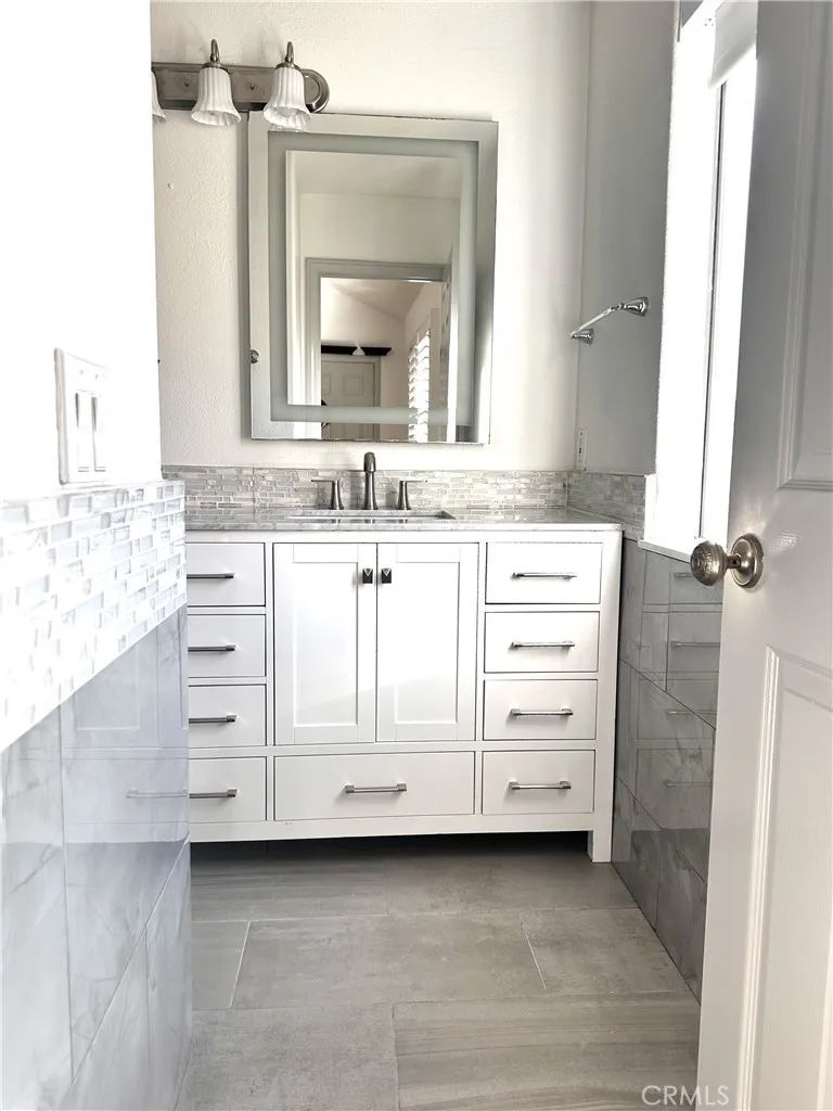 1000 Calle Allegre Glendale, CA 91208