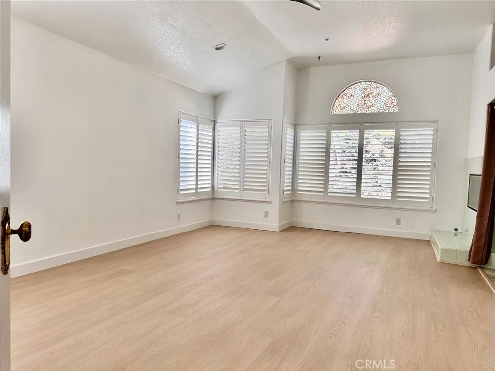 1000 Calle Allegre Glendale, CA 91208