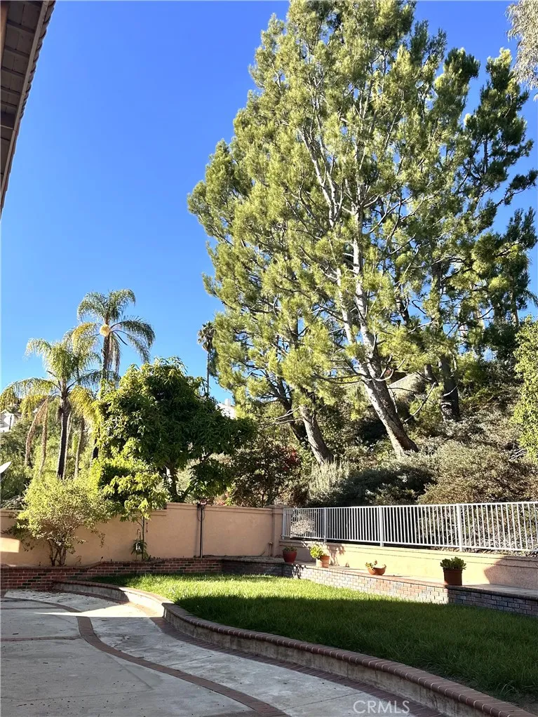 1000 Calle Allegre Glendale, CA 91208