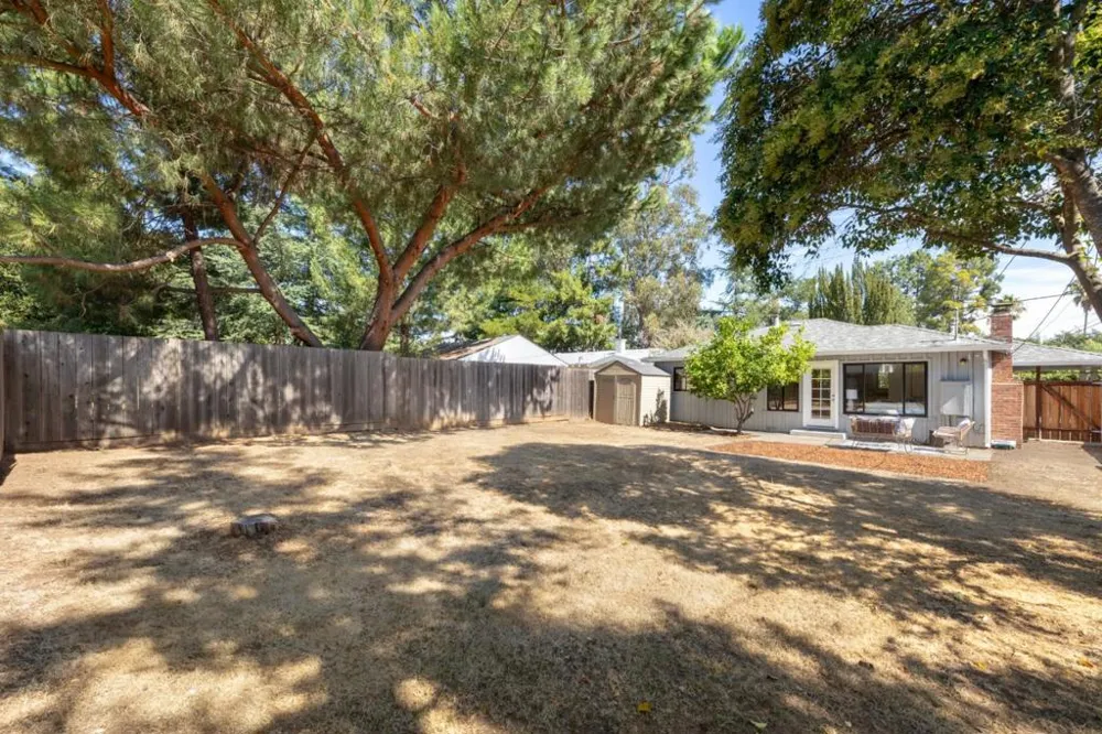 606 Lincoln Avenue Los Altos, CA 94022