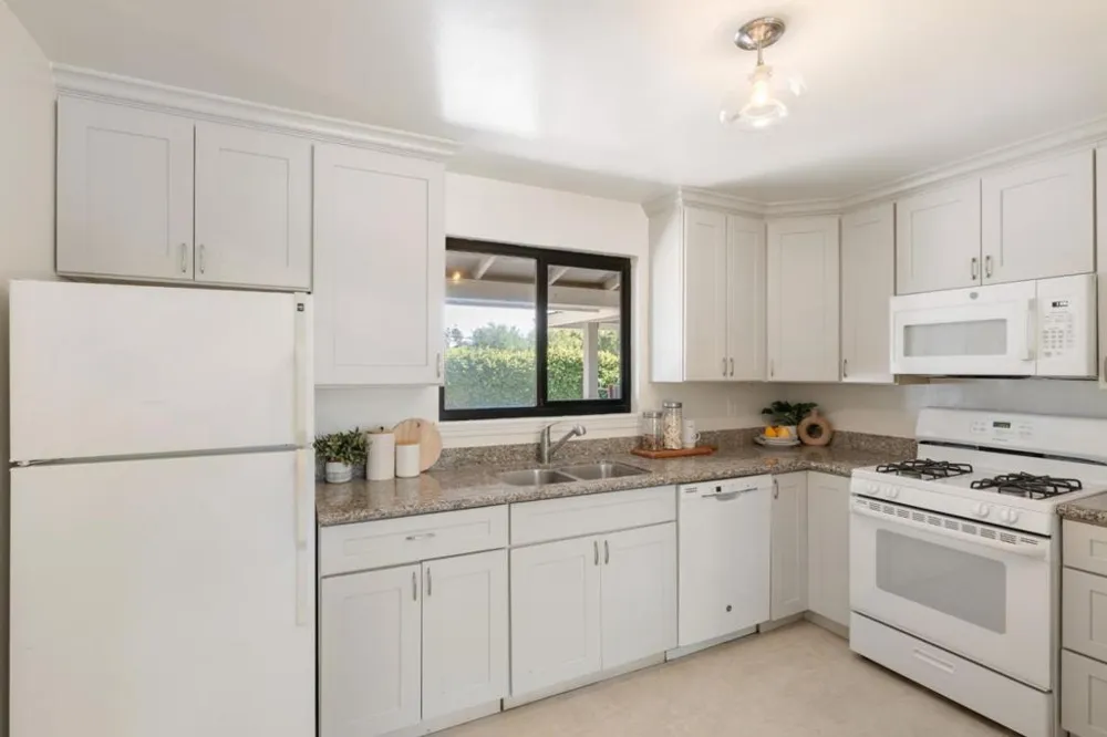 606 Lincoln Avenue Los Altos, CA 94022