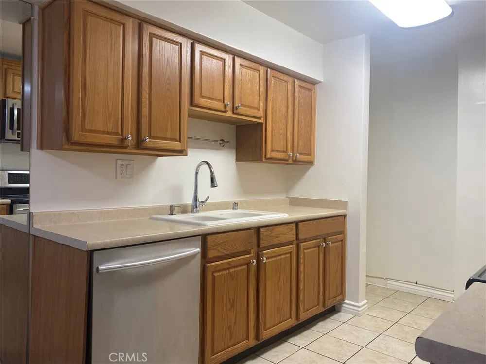 1146 E Lexington Glendale, CA 91206