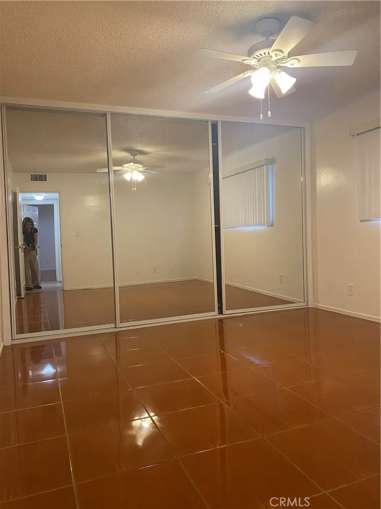 1146 E Lexington Glendale, CA 91206
