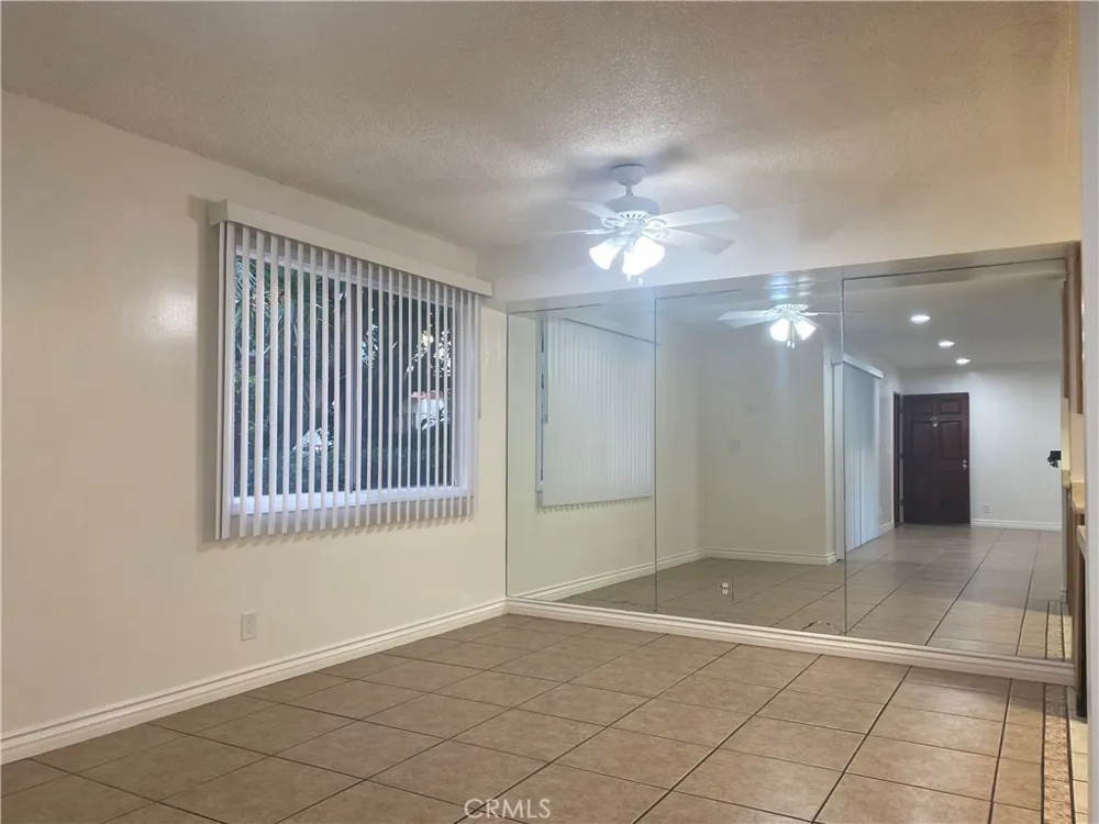 1146 E Lexington Glendale, CA 91206