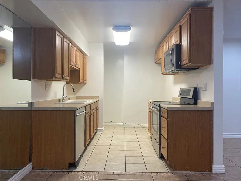 1146 E Lexington Glendale, CA 91206