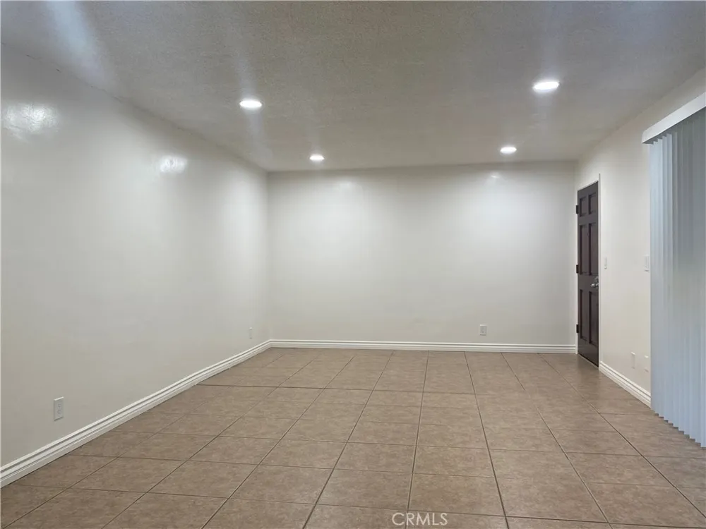 1146 E Lexington Glendale, CA 91206